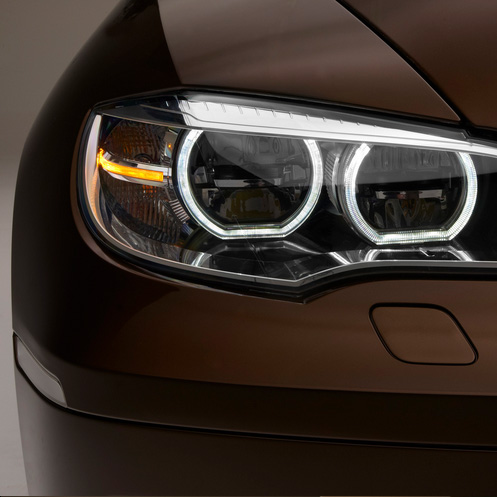 Замена фар и ремонт освещения на BMW
